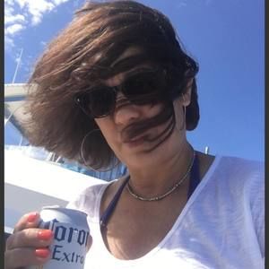 Meet your Posher, Naomi